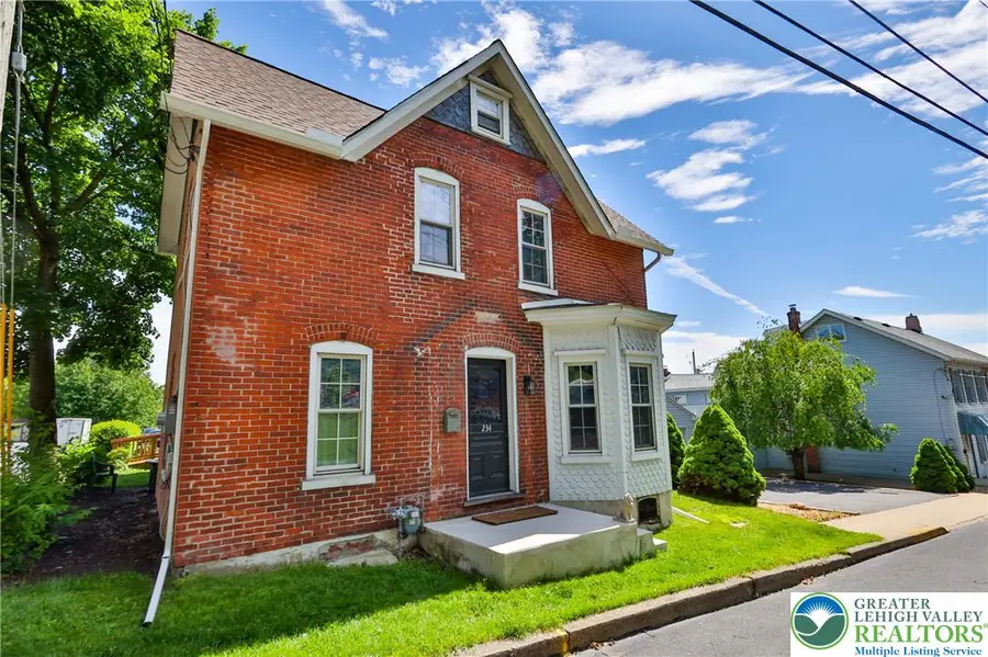 234 E Northampton Street, Bath, PA 18014 - #2