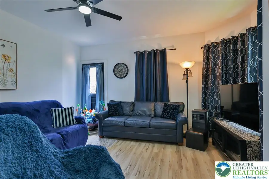234 E Northampton Street, Bath, PA 18014 - #3