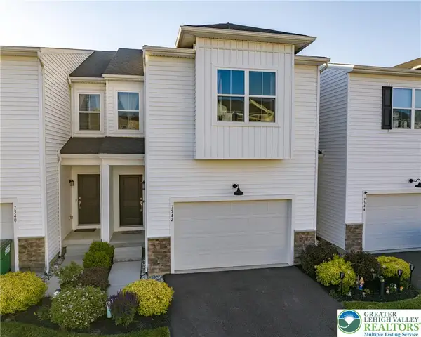 7542 Clayton Avenue, Coopersburg Boro, PA 18036