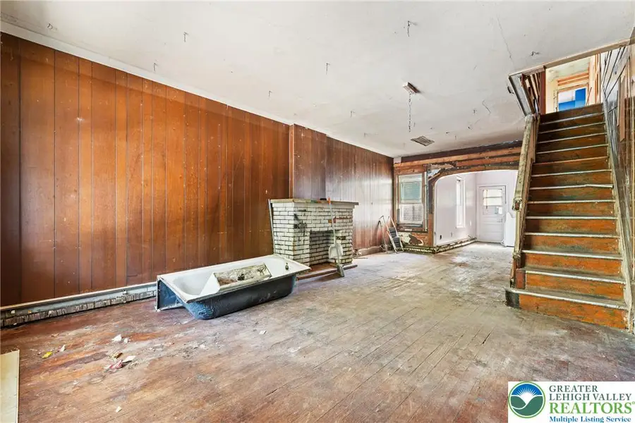 137 South Street, Allentown, PA 18109 - #3