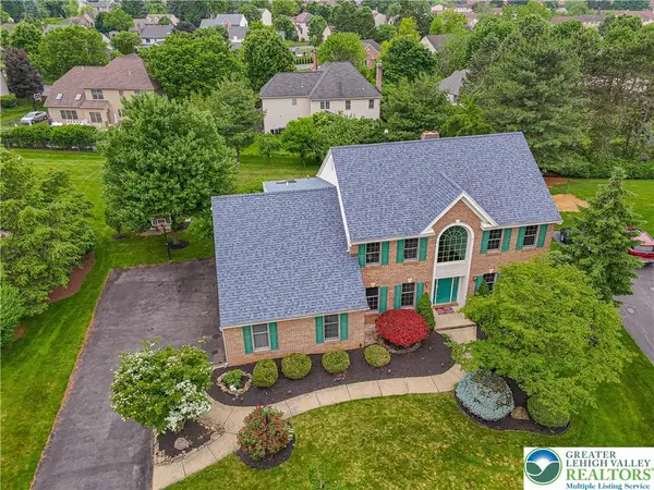 1050 Treeline Drive, Lower Macungie Twp, PA 18103