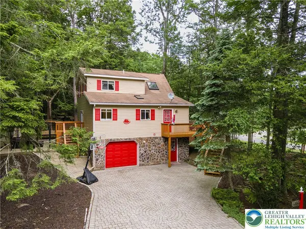 1006 Rolling Hills Drive, Lake Ariel, PA 18436
