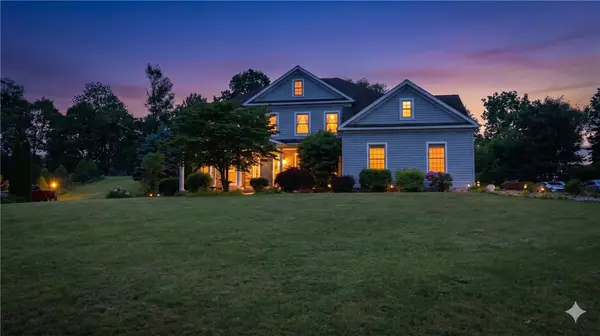 2250 Meadow Brook Drive, North Whitehall Twp, PA 18078