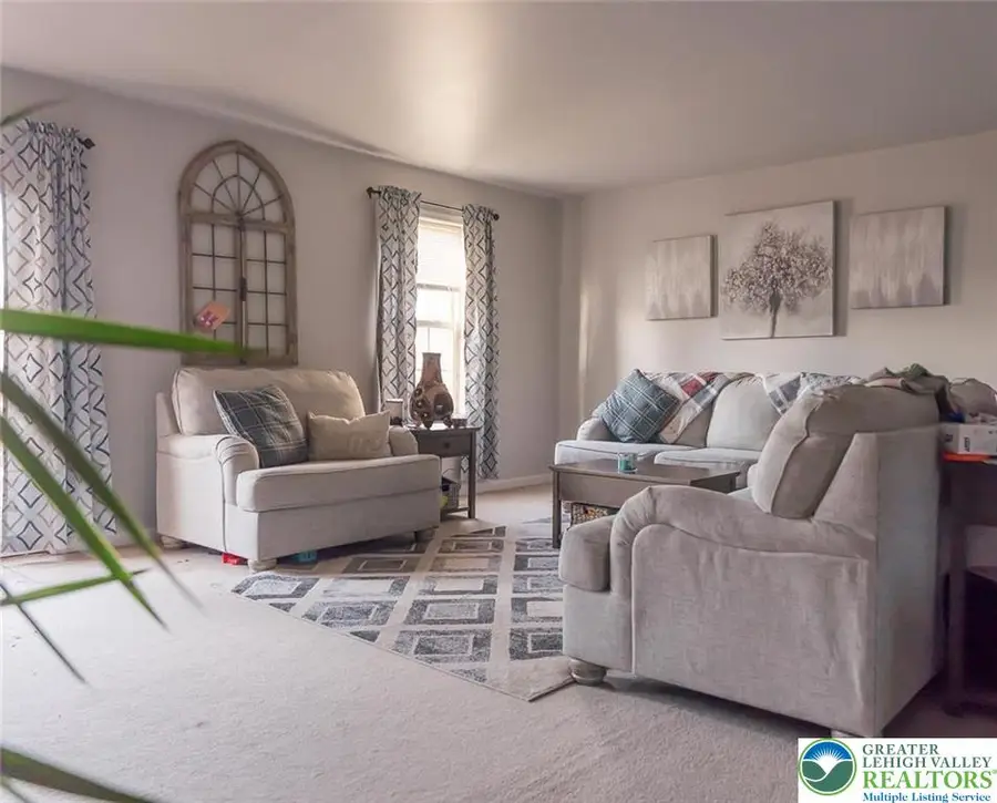 335 Moty, Alburtis, PA 18011 - #2