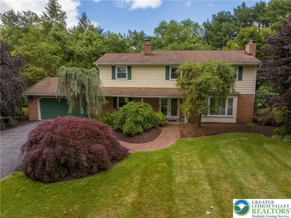 2516 Rachael Lane, South Whitehall Twp, PA 18069