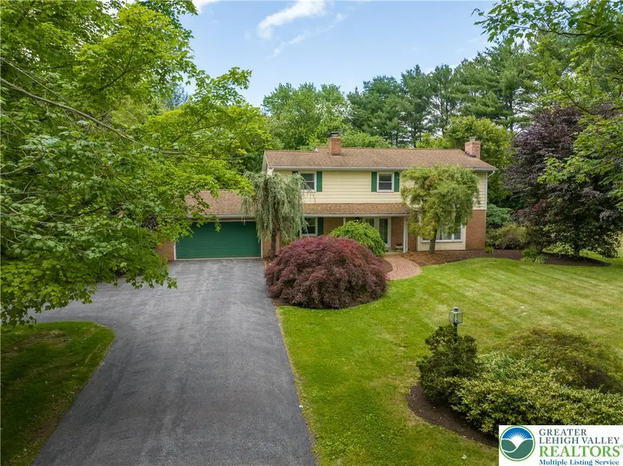 2516 Rachael Lane, South Whitehall, PA 18069 - #2