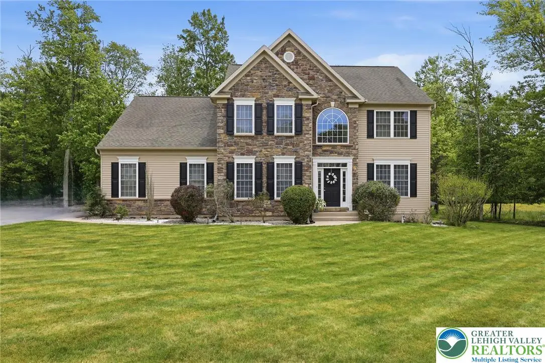 1017 Woodberry Drive, Mountain Top, PA 18707 - #1