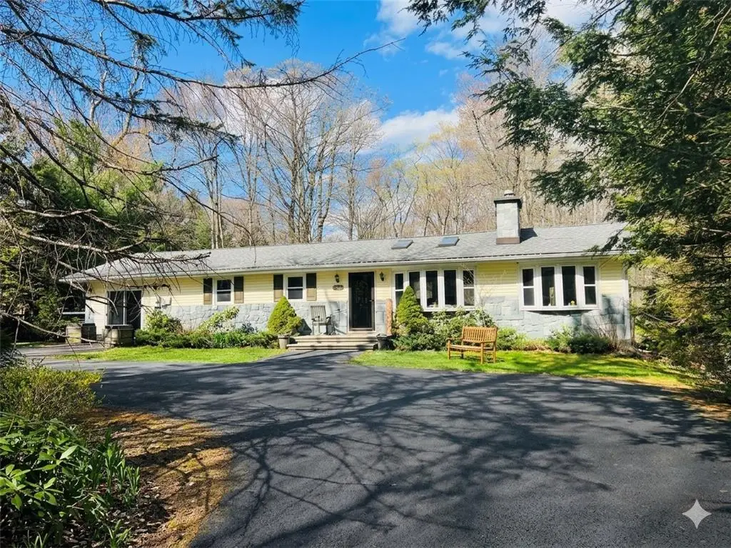 215 Larch Oval, Coolbaugh, PA 18466 - #1