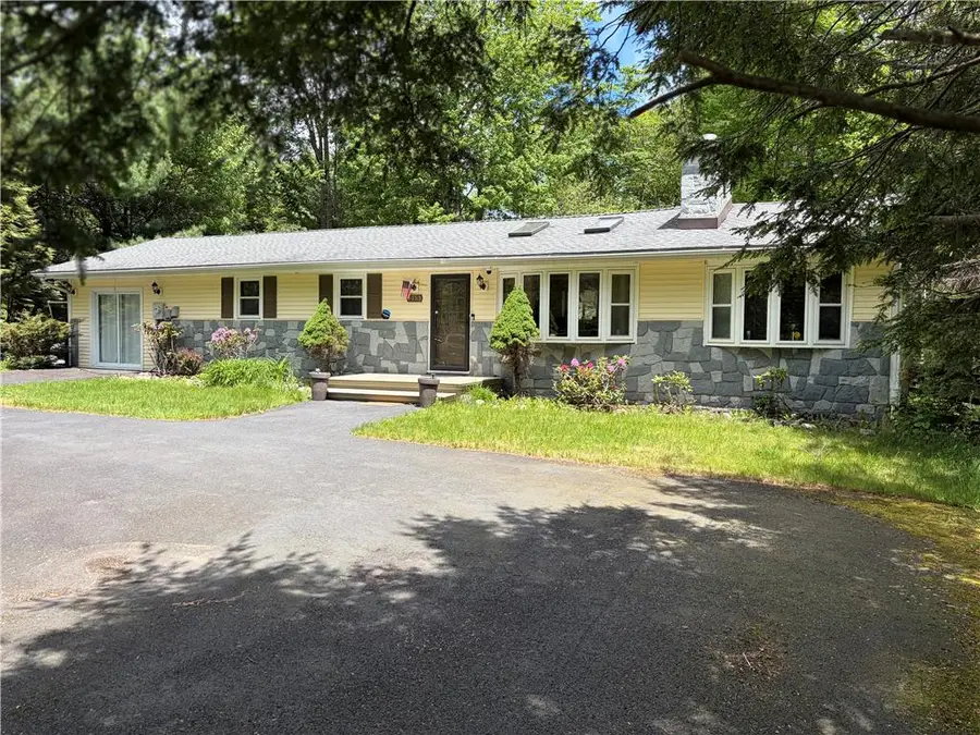 215 Larch Oval, Coolbaugh, PA 18466 - #3