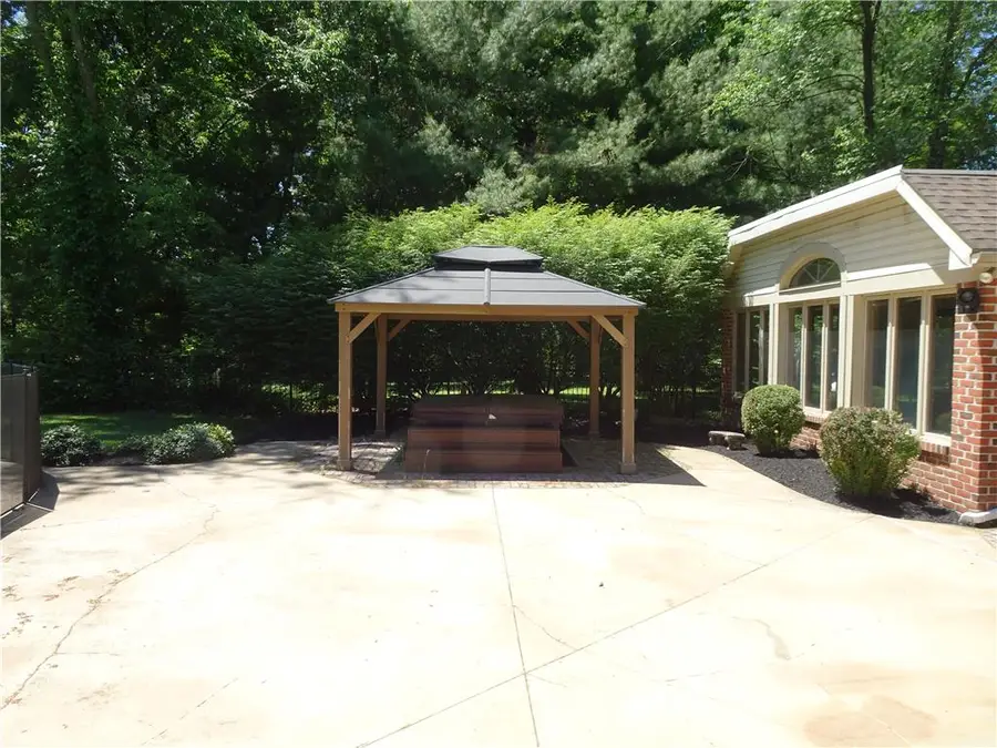 1371 Stoke Park Road, Bethlehem, PA 18017 - #2