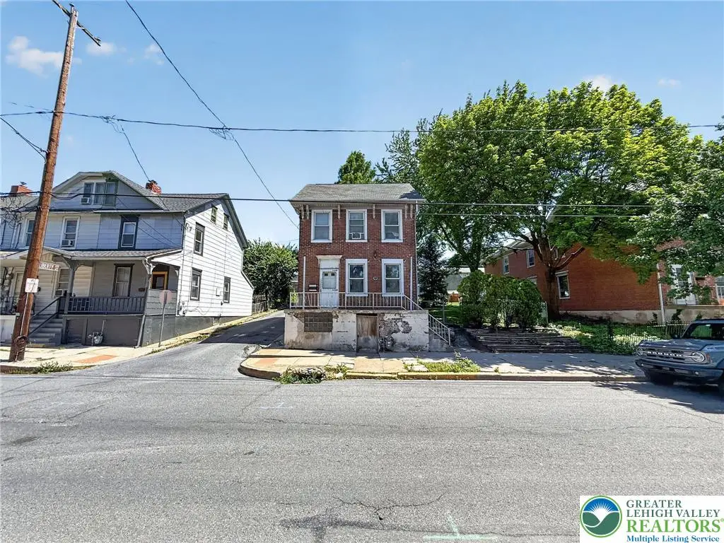 751 Front Street, Catasauqua, PA 18032 - #1