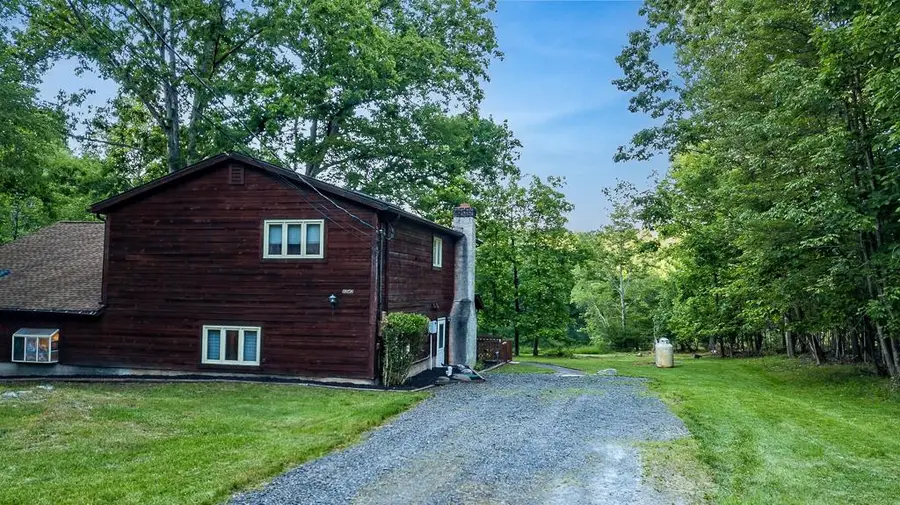 1247 Stony Hollow Circle, Lehman, PA 18302 - #3