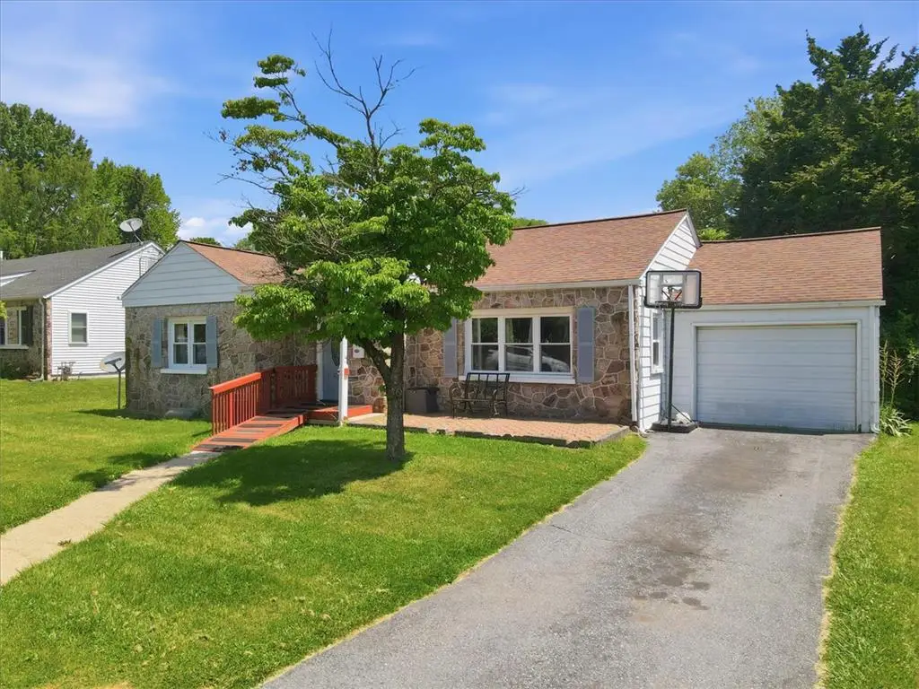 823 N Saint Lucas Street, Allentown, PA 18104 - #1