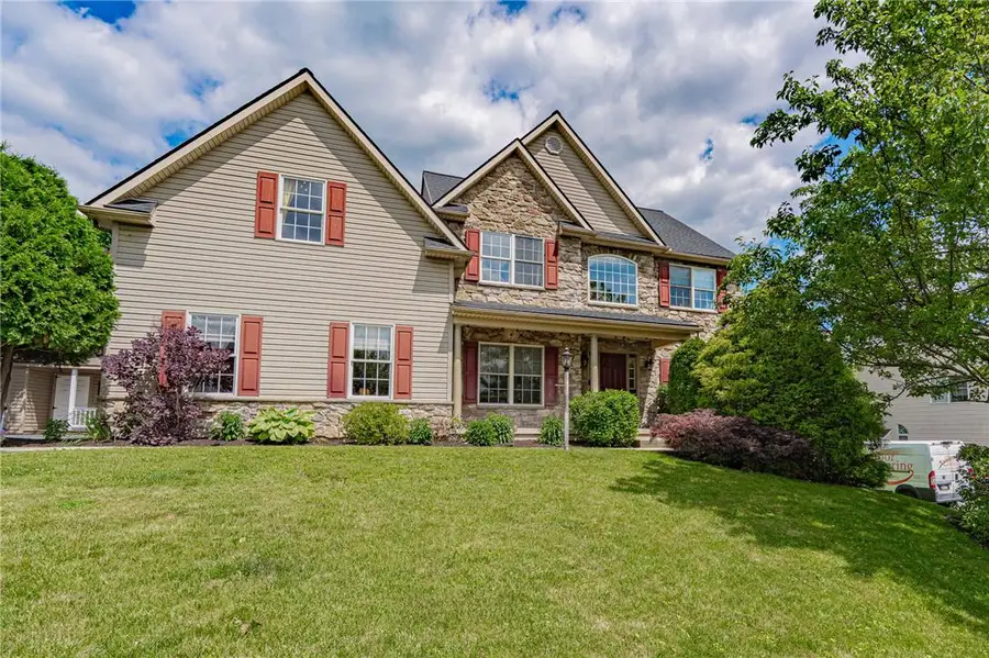 236 Schoeneck Avenue, Eastlawn Gardens, PA 18064 - #2