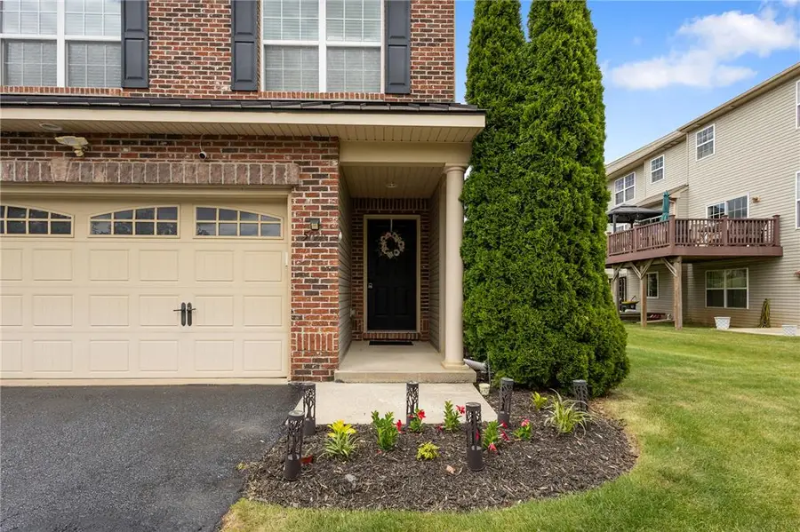 5039 Dale Trail, Upper Macungie, PA 18104 - #2