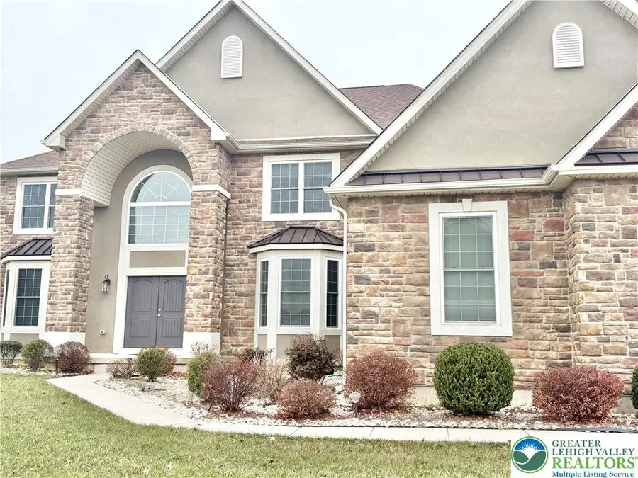 37 Saddle Lane, Palmer Township, PA 18045 - #2