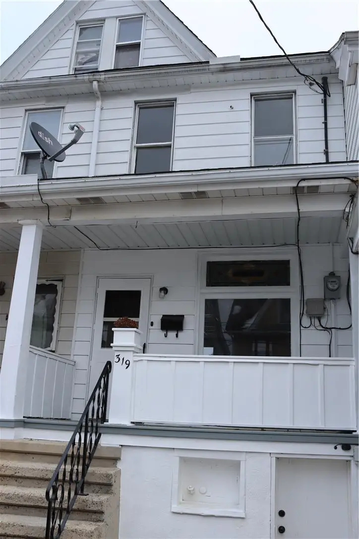319 Columbia Street, Tamaqua, PA 18252 - #2