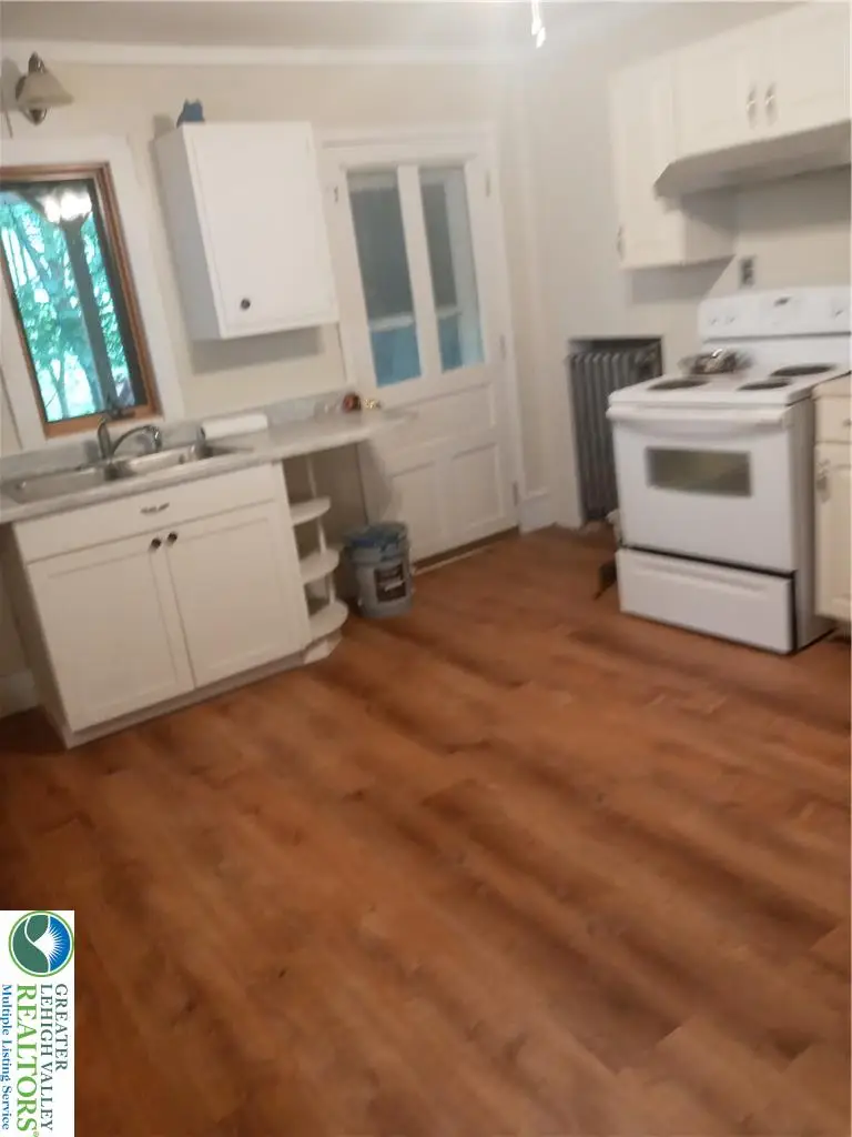447 Center Avenue, Jim Thorpe, PA 18229 - #2