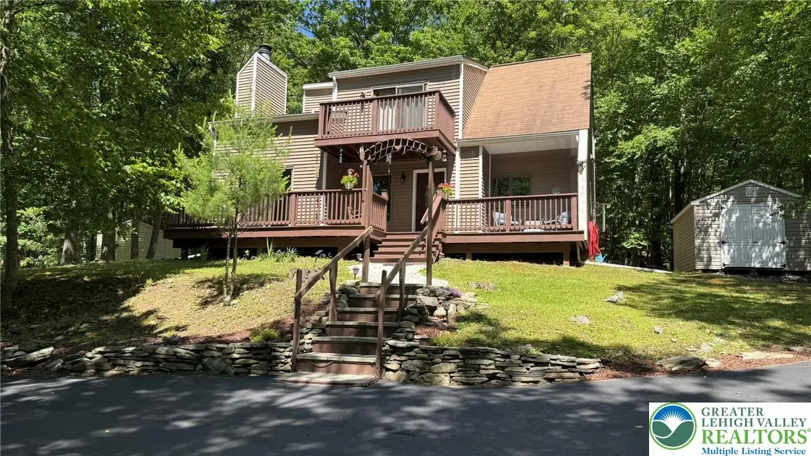 4271 Winchester Way, Saw Creek, PA 18324 - #1