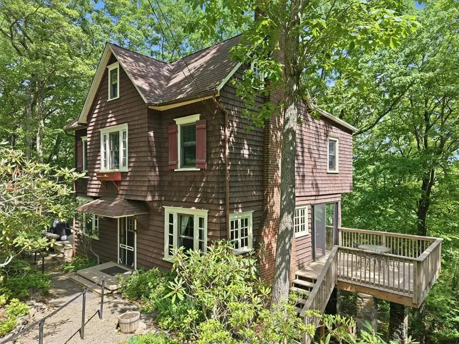 90 Oak Lane, Pocono Manor, PA 18370 - #2