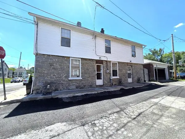Pearl Street #526, 526 1/2, 528, Catasauqua Boro, PA 18032
