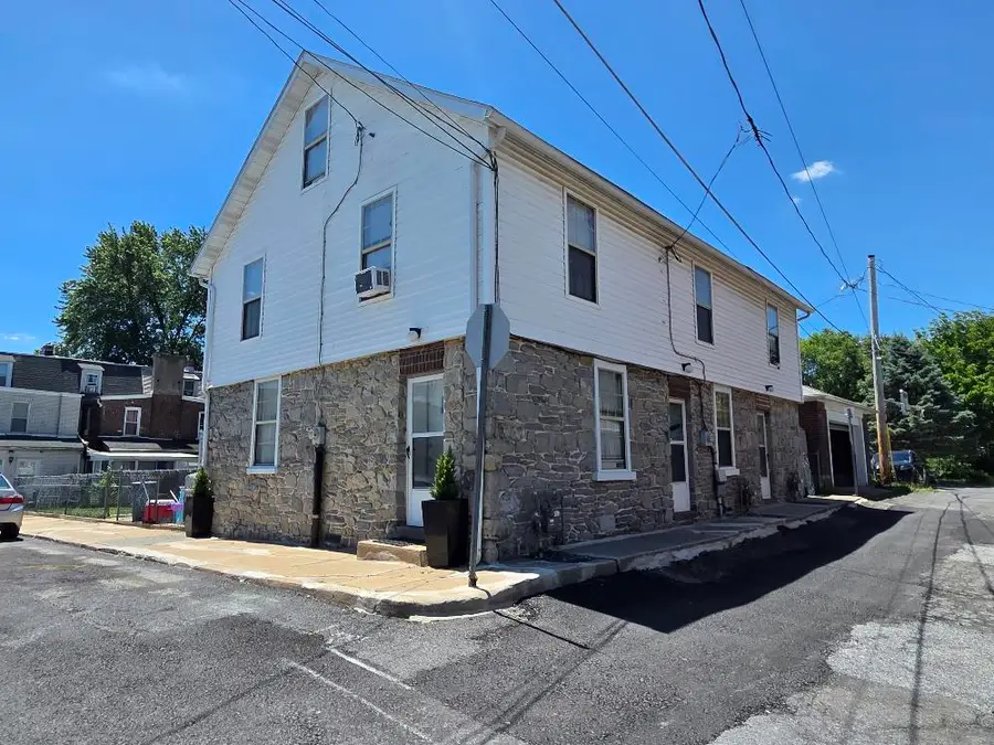 Pearl Street #526, 526 1/2, 528, Catasauqua, PA 18032 - #2