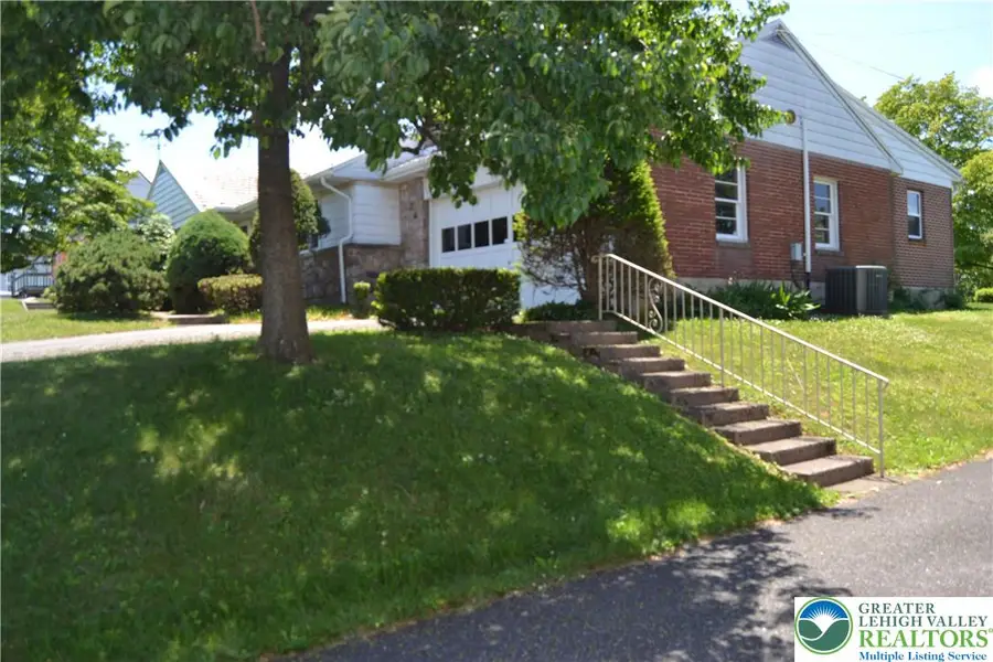 1294 Trexlertown Road, Lower Macungie, PA 18062 - #3