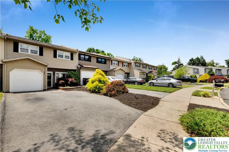 324 Tamarack Drive, Cetronia, PA 18104 - #2