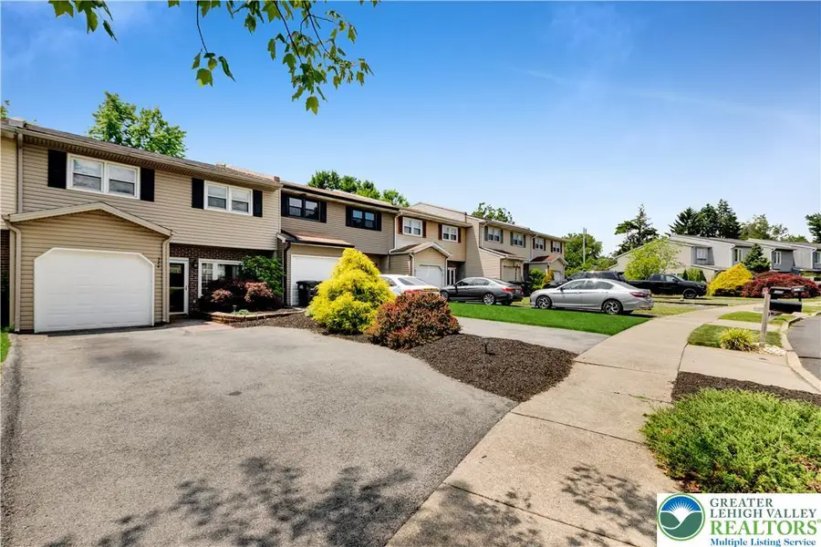 324 Tamarack Drive, Cetronia, PA 18104 - #3