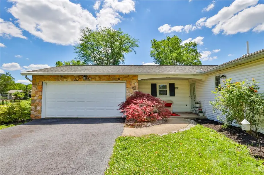 4486 Darby Street, Center Valley, PA 18034 - #2