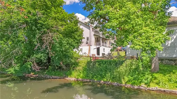 704 Mohrsville Road, Perry Twp, PA 19555