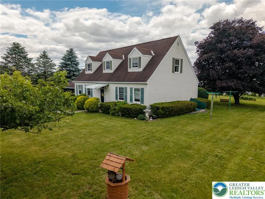 40 Locke Heights Road, Washington, PA 18013 - #2
