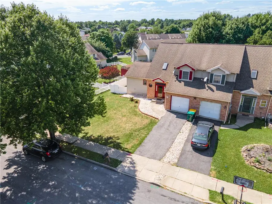 117 Stephanie Drive, Palmer Township, PA 18045 - #2