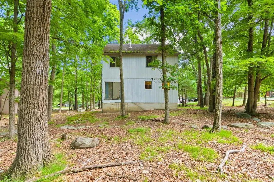 1422 Melrose Terrace, Penn Estates, PA 18301 - #2