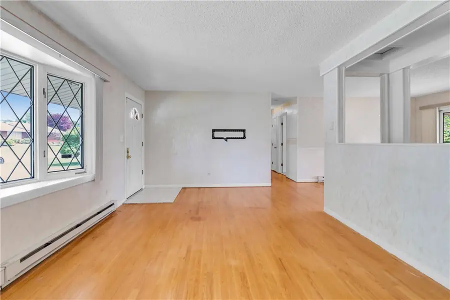 112 Charles Drive, Upper Macungie, PA 18104 - #3