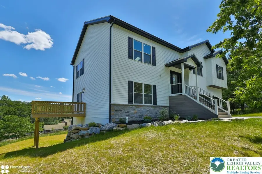 2212 Skyline Drive, Washington, PA 18080 - #2