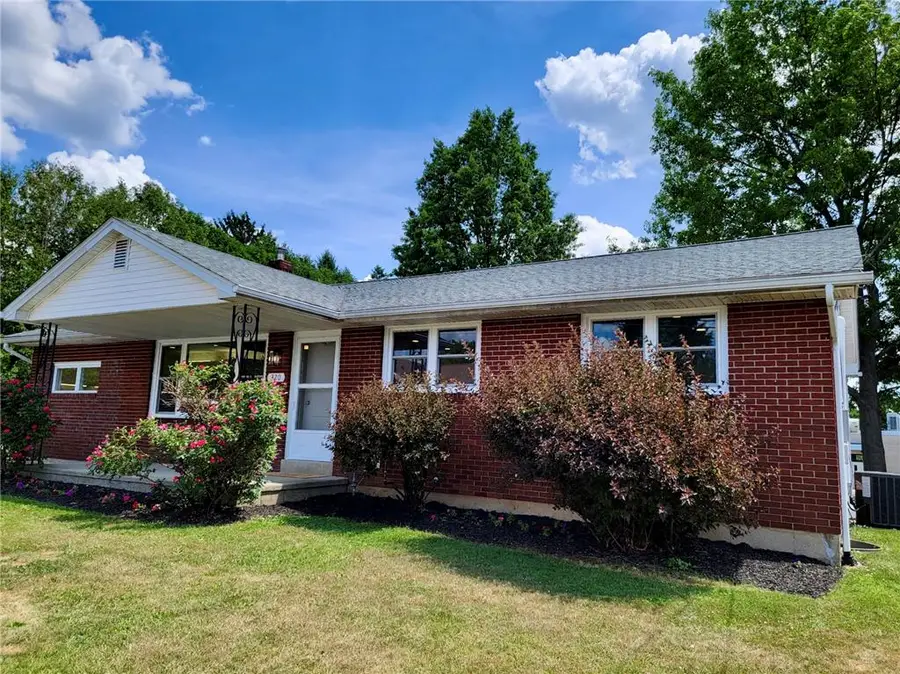 320 E Landis Street, Coopersburg, PA 18036 - #3