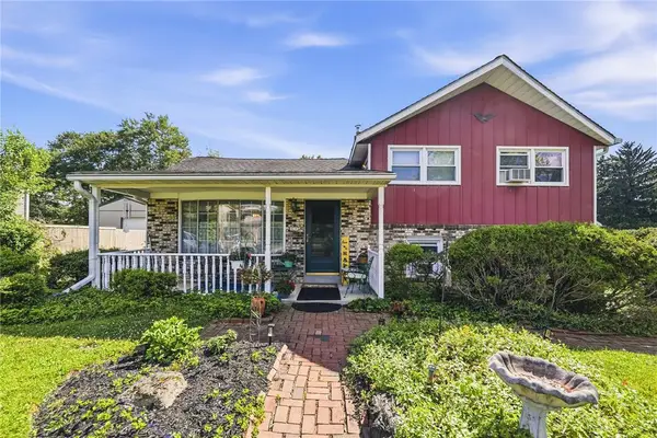 36 Schoolhouse Road, New Britain Twp, PA 18914