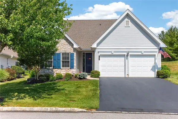 162 Glenmoor Circle N, Easton, PA 18045
