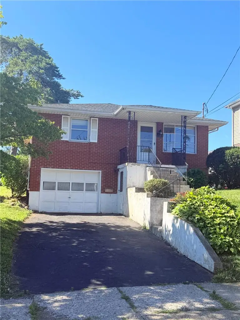 2206 3rd Street, Wilson, PA 18042 - #1