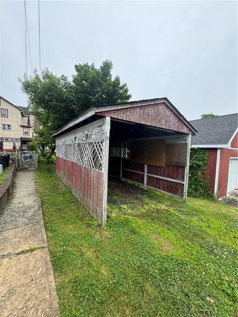 421 E Patterson Street, Lansford, PA 18232 - #3