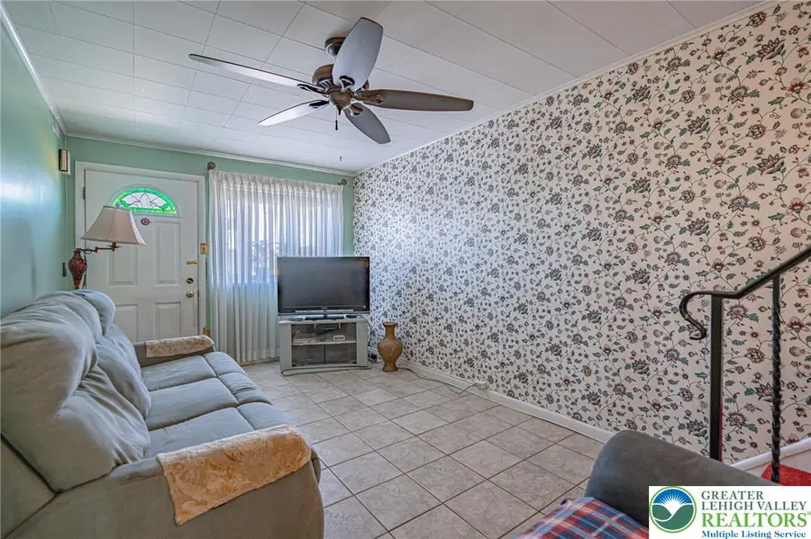1806 E. Cambridge Street, Allentown, PA 18109 - #2
