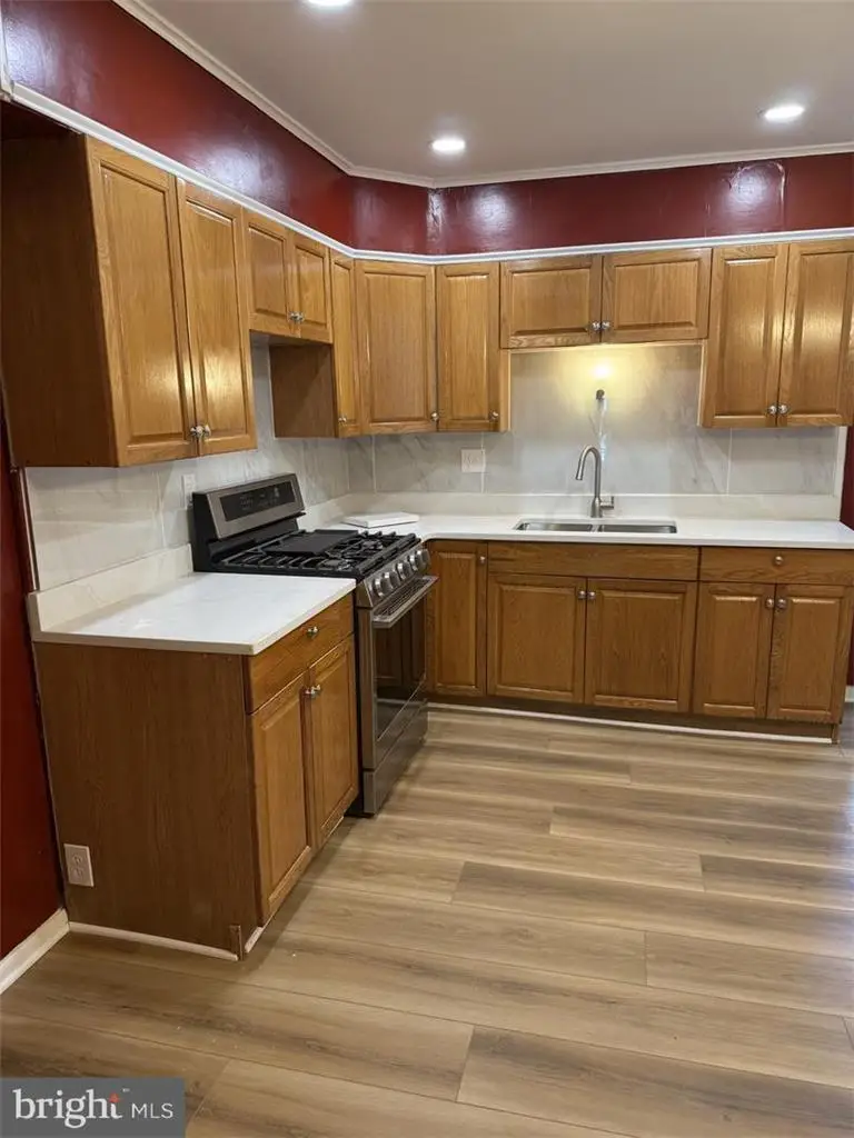 317 N 13th Street, Allentown, PA 18102 - #2