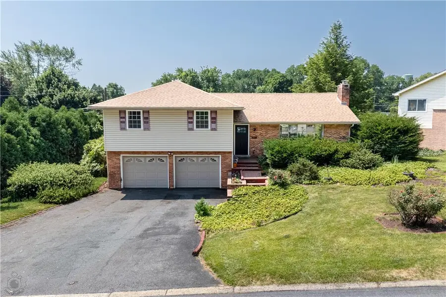 3572 Catherine Avenue, Dorneyville, PA 18103 - #2