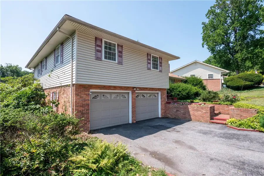 3572 Catherine Avenue, Dorneyville, PA 18103 - #3