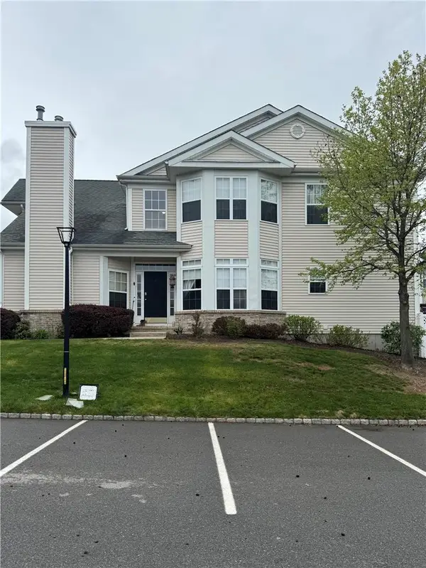 131 Olympic Way, Williams Twp, PA 18042