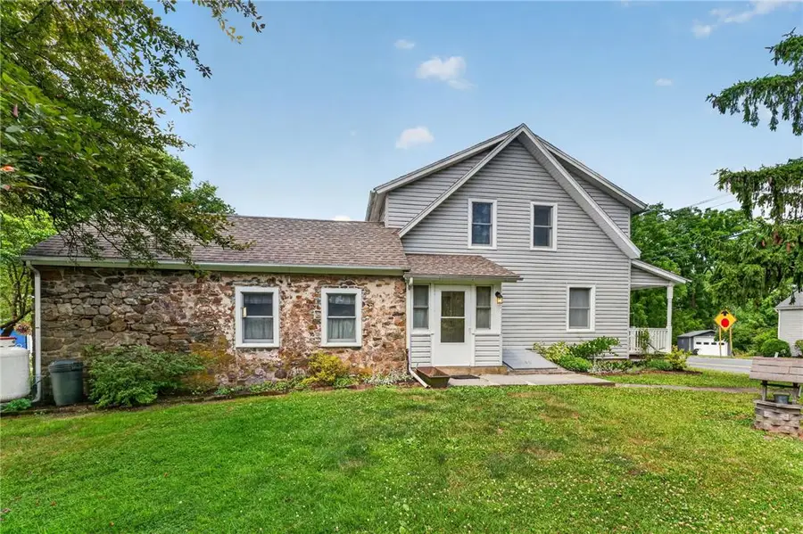 7072 Passer, Upper Saucon, PA 18036 - #3