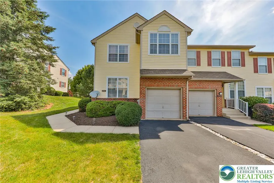 8100 W Cross Creek Circle, Trexlertown, PA 18031 - #2