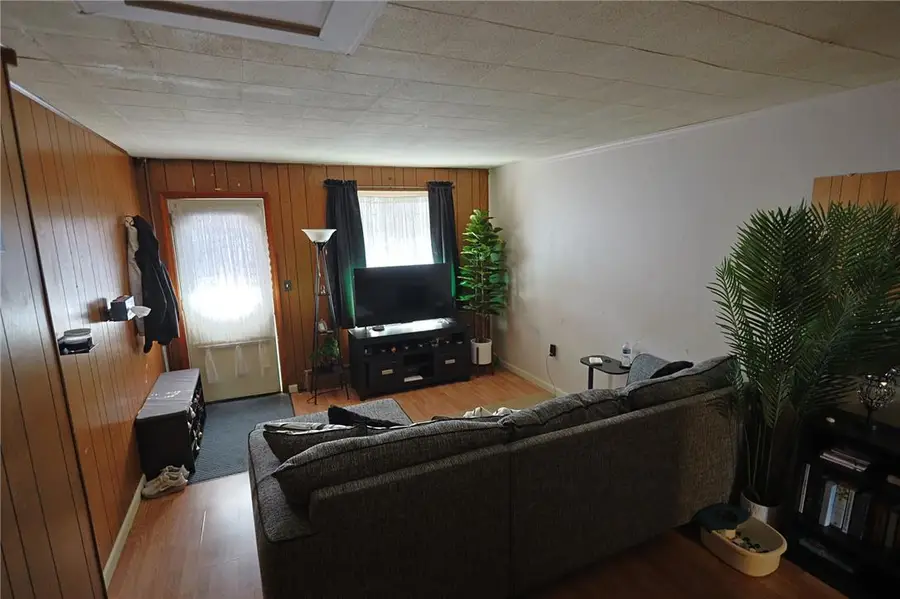 5 N Walnut Street, Lansford, PA 18232 - #2