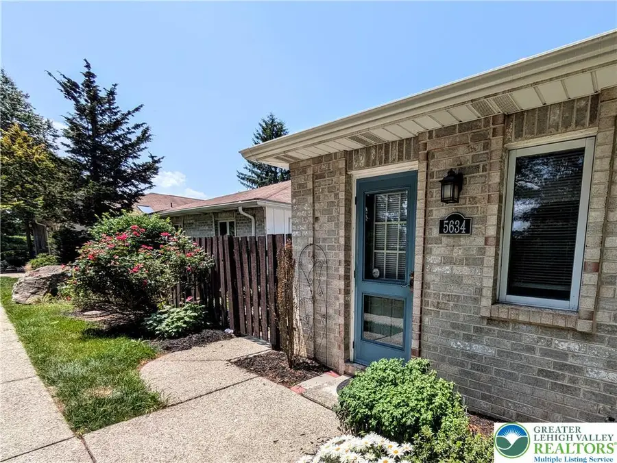 5634 Merion Lane, Lower Macungie, PA 18062 - #2